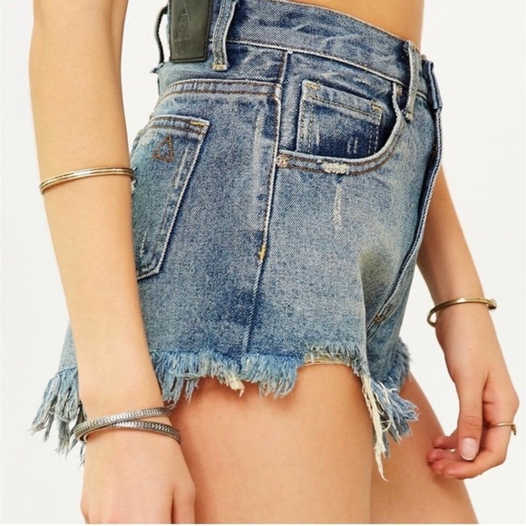 UNIF High Waist Cut Off Denim Shorts Size 26 - Picture 2 of 9